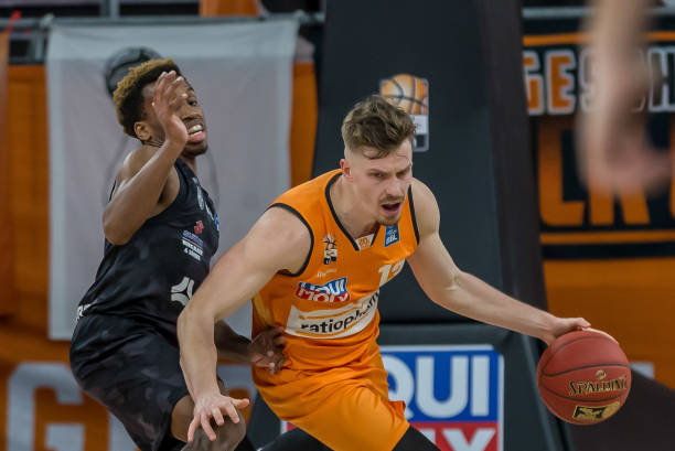 也是一次激 也是一次激